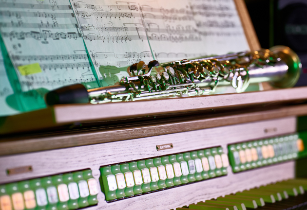 Orgel und Saxophon